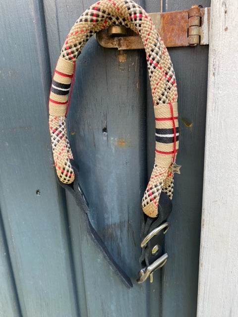 Halsband Stella